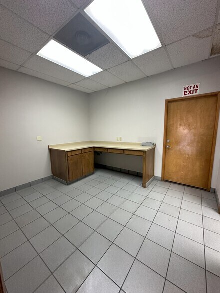 More Photos Of 7746 Lorraine Ave, Stockton Service For Sale