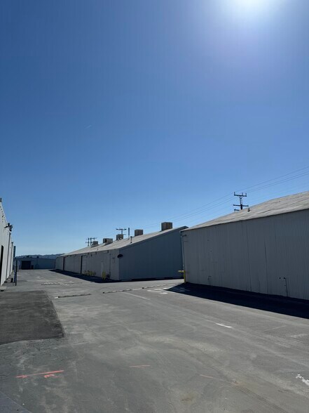 More Photos Of 11240 Sherman Way, Sun Valley Unknown For Lease