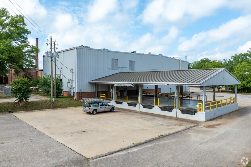 More Photos Of 1000 Elm St, Lagrange Industrial For Sale