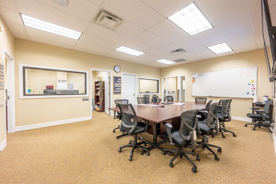 More Photos Of 6380 Phillips Hwy, Jacksonville Office For Lease