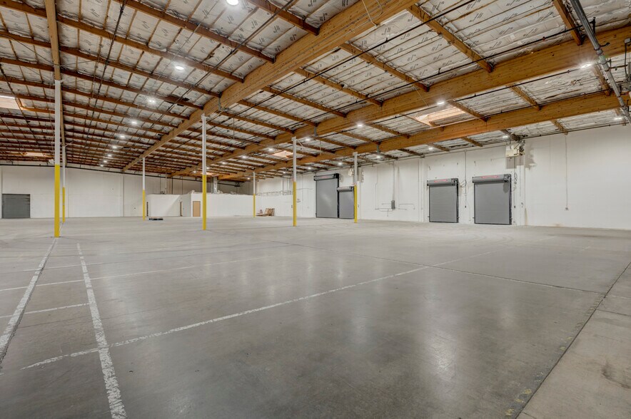 More Photos Of 575-585 Reactor Way, Reno Distribution For Lease