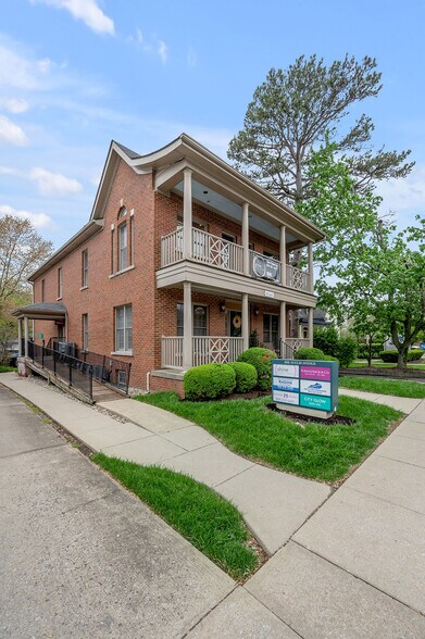 More Photos Of 606 Euclid Ave, Lexington Office For Lease
