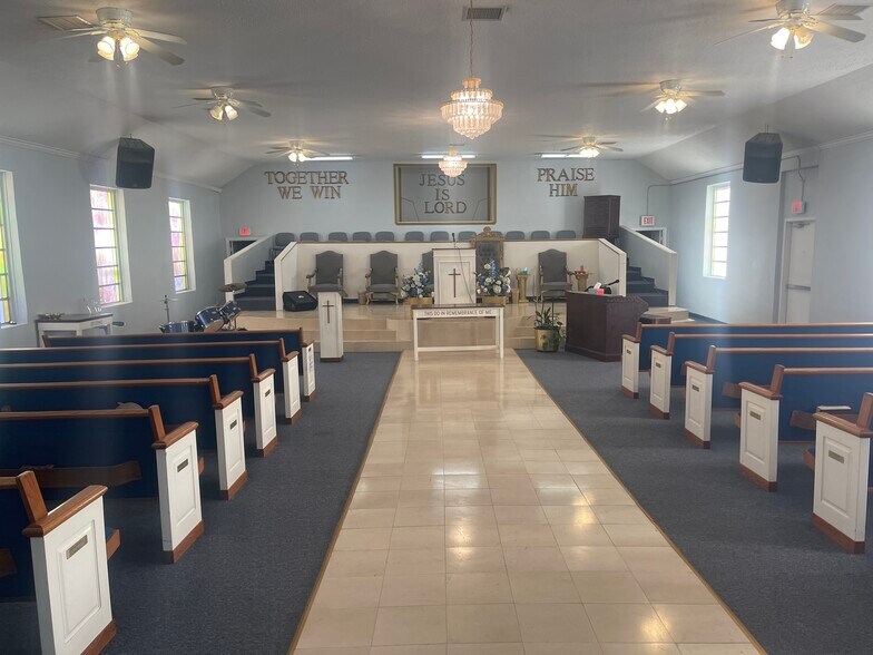 More Photos Of 3318 Navaro St, Dallas Specialty For Sale