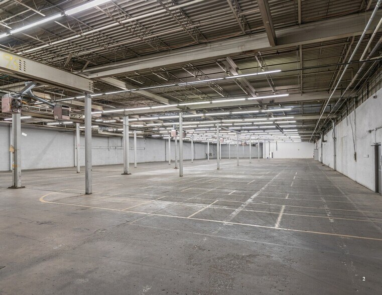 More Photos Of 904-926 Springdale Dr, Exton Warehouse For Lease