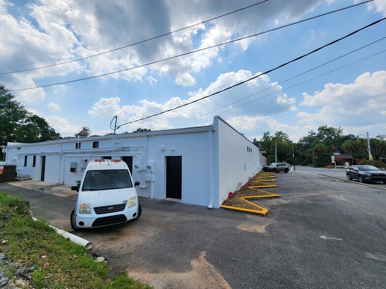 More Photos Of 927-931 N Monroe St, Tallahassee Freestanding For Sale