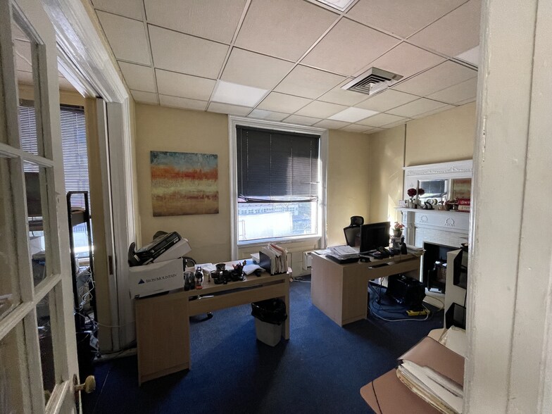 More Photos Of 1454 Saint Nicholas Ave, New York Office For Lease