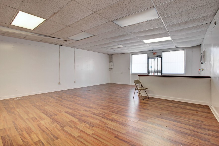 More Photos Of 4902 Fulton St, Houston Freestanding For Lease