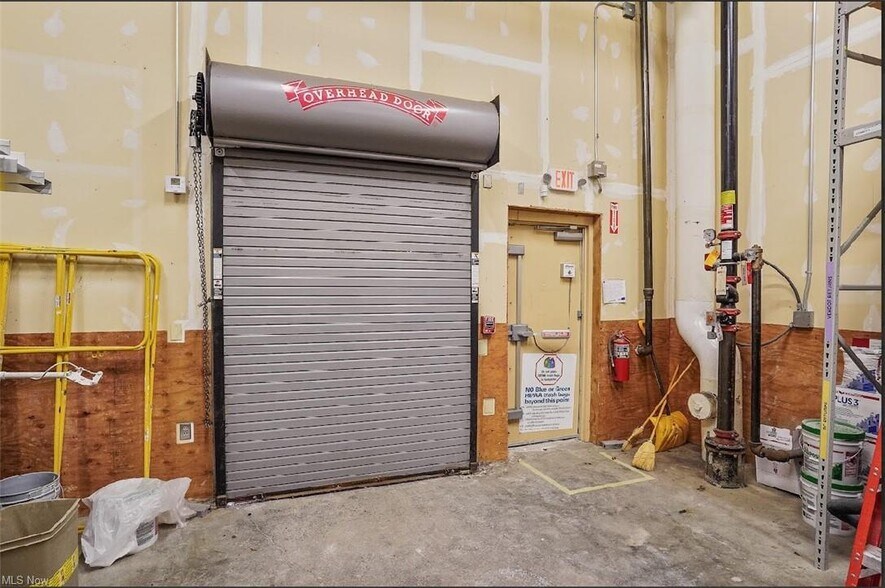 More Photos Of 475 E 185th St, Euclid Drugstore For Sale