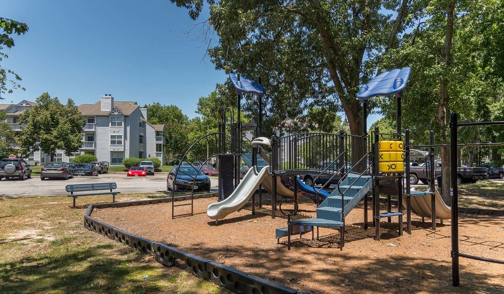 More Photos Of 3001 Reflections Way, Virginia Beach Apartments For Sale