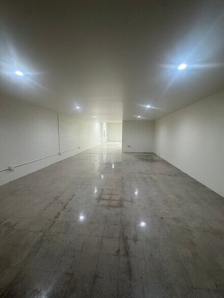 More Photos Of 1726 N Ventura Ave, Ventura Manufacturing For Lease