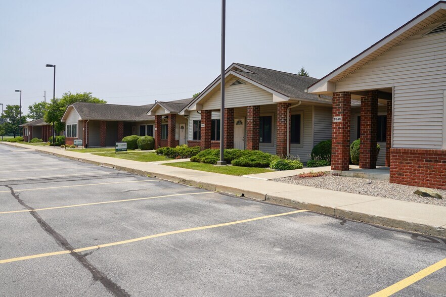 More Photos Of 1340-1350 S Grandstaff Dr, Auburn Loft Creative Space For Sale