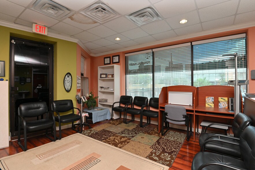 More Photos Of 2715 Fannin St, Houston Medical For Sale