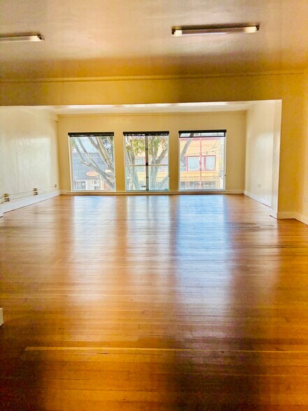 More Photos Of 2141 Mission St, San Francisco Loft Creative Space For Lease