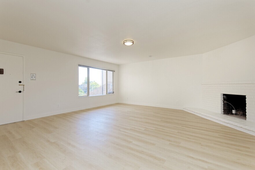 More Photos Of 407 Vernon St, Oakland Apartments For Sale