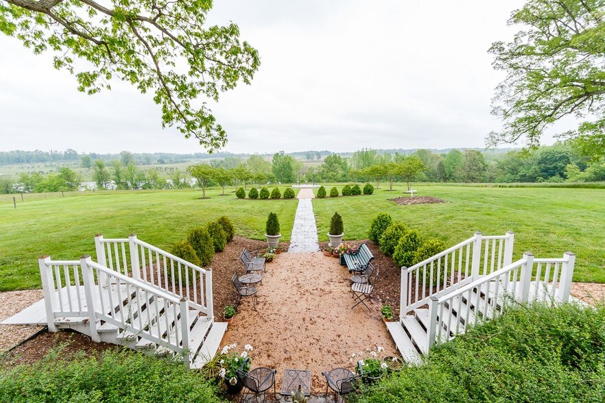 More Photos Of 11441 Grub Hill Church Rd, Amelia Court House Hospitality For Sale