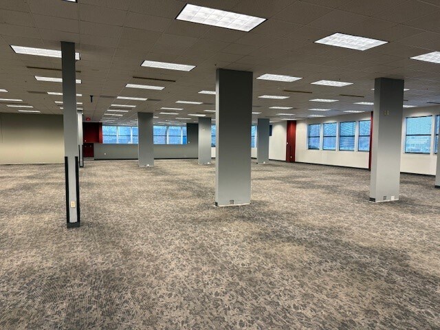 More Photos Of 1720 E Primrose St, Springfield Office For Lease