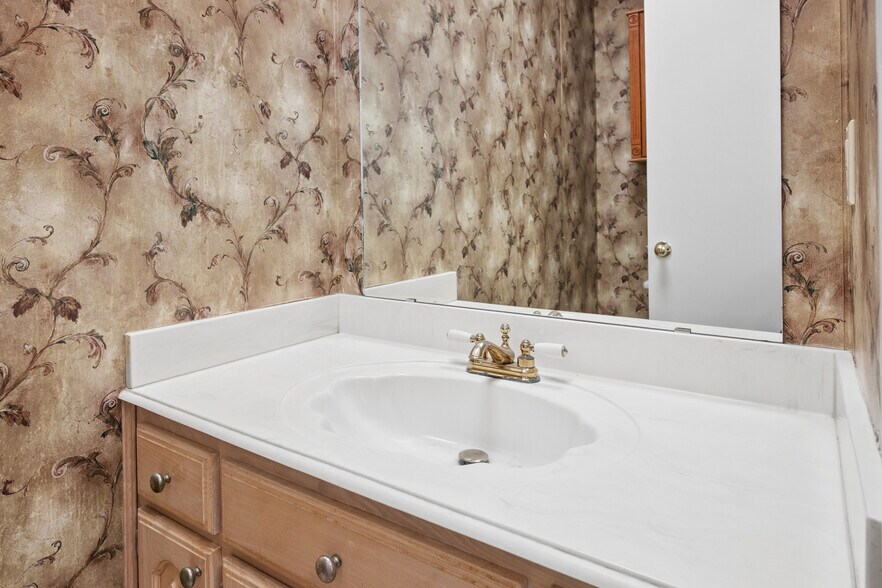 More Photos Of 6407 Colleyville Blvd, Colleyville Medical For Lease