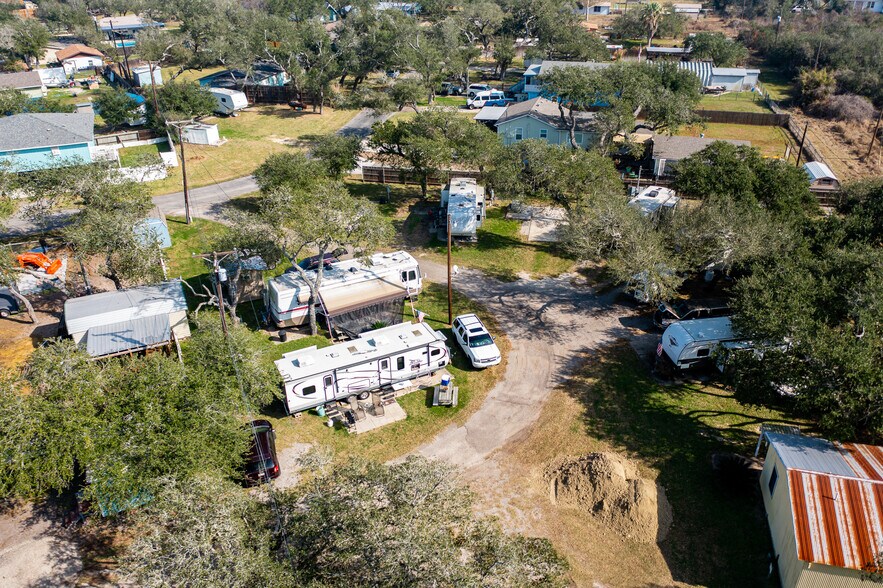 More Photos Of 3966 FM 1781, Rockport Specialty For Sale