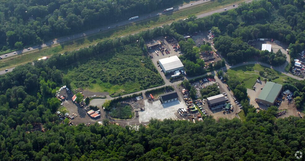 More Photos Of 125 Commerce Dr, Carmel Warehouse For Lease