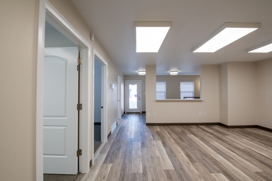 More Photos Of 1139-1143 S Orem Blvd, Orem Office For Lease