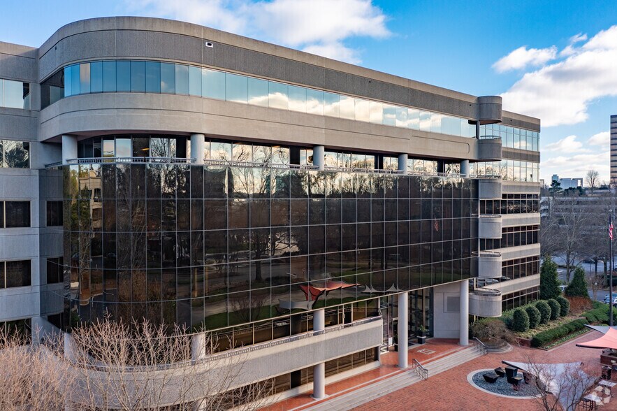 More Photos Of 6600 Peachtree Dunwoody Rd NE, Atlanta Office For Lease
