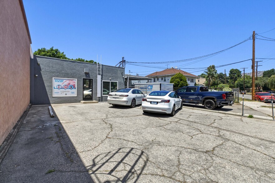 More Photos Of 2020 N Glenoaks Blvd, Burbank Medical For Sale