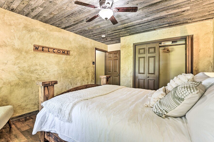 More Photos Of 3112 Sunset School Rd, Sunset Land For Sale