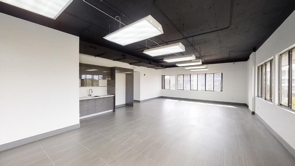 More Photos Of 200 W Palmetto Park Rd, Boca Raton Office For Lease