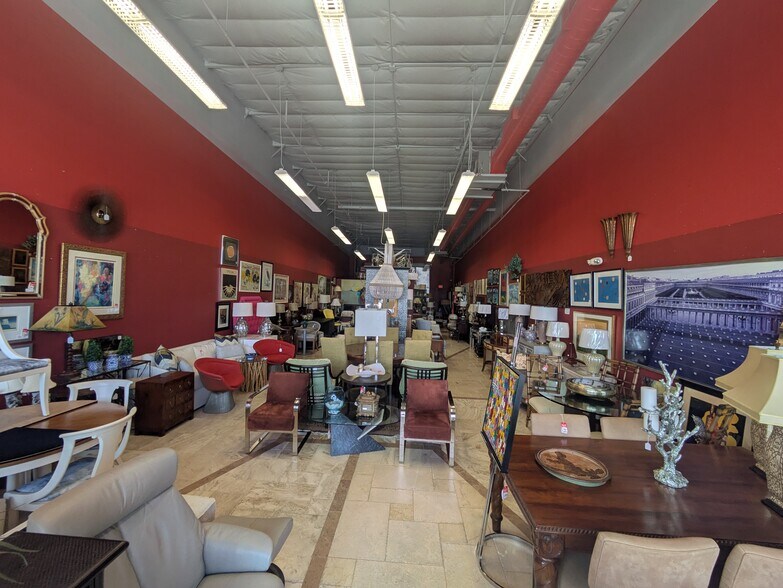 More Photos Of 4050 N Washington Blvd, Sarasota Unknown For Lease