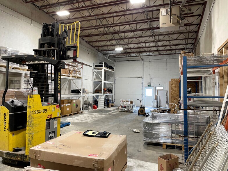 More Photos Of 19661 96 Av, Langley Warehouse For Lease