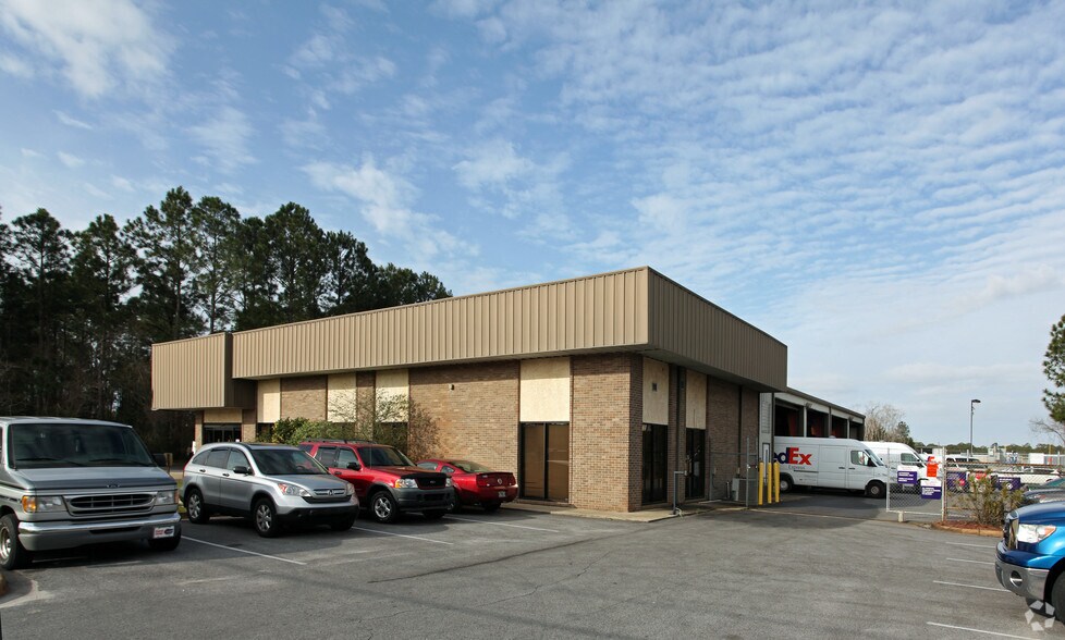 More Photos Of 106 Hill Ave NW, Fort Walton Beach Distribution For Sale