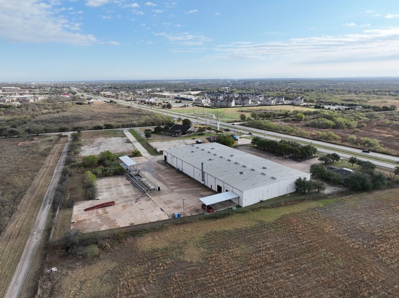 More Photos Of 1980 SW Wilshire Blvd, Burleson Warehouse For Sale