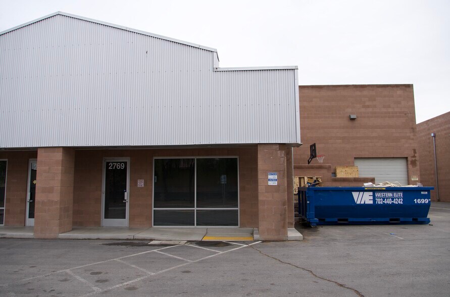 More Photos Of 2769 N Lamb Blvd, Las Vegas Warehouse For Lease