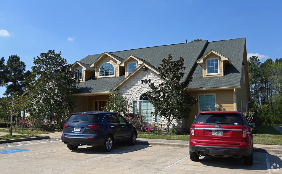 More Photos Of 701 N Loop 336 E, Conroe Office For Lease