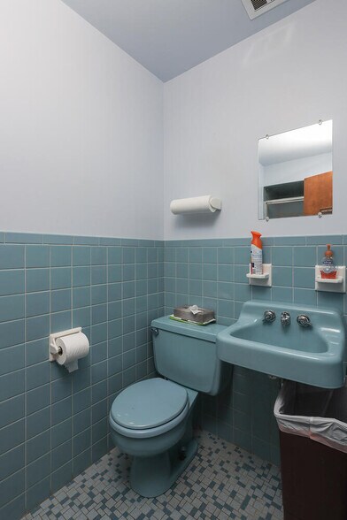 More Photos Of 676 Amboy Ave, Woodbridge Medical For Lease