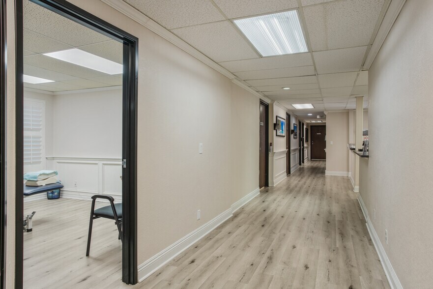 More Photos Of 2170 S El Camino Real, Oceanside Office For Lease