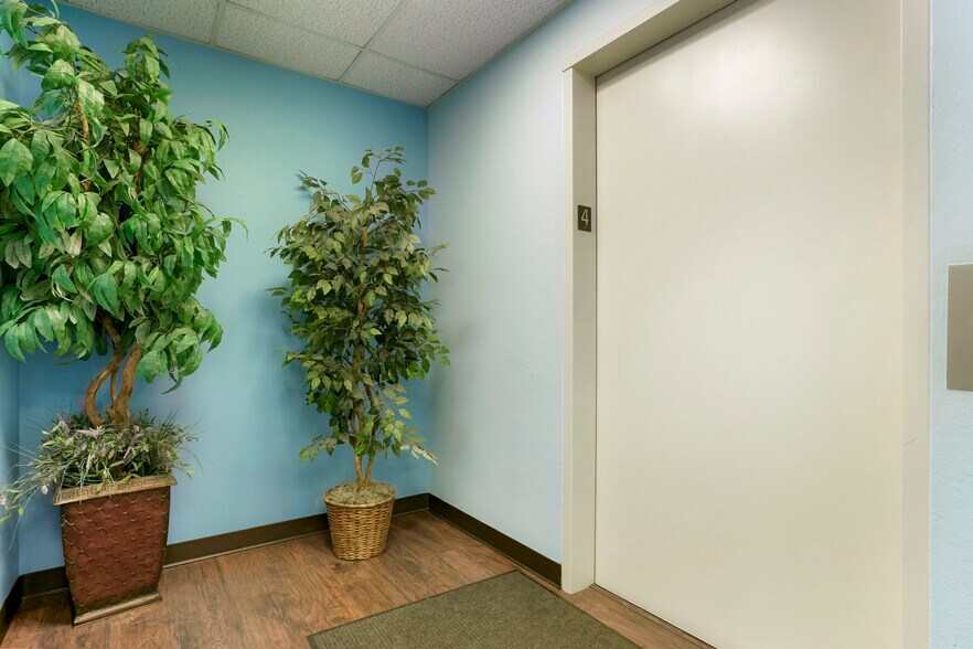 More Photos Of 5005 W 81st Pl, Westminster Office For Sale
