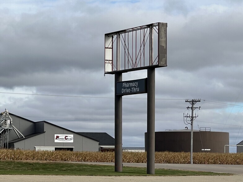 More Photos Of 1625 US Highway 61 N, Lancaster Warehouse For Sale