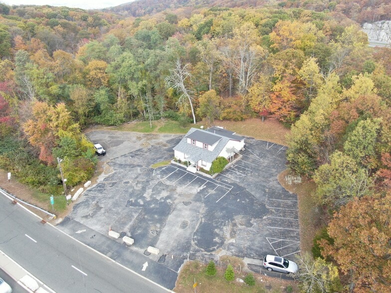 More Photos Of 409 Woodport Rd, Sparta Freestanding For Sale