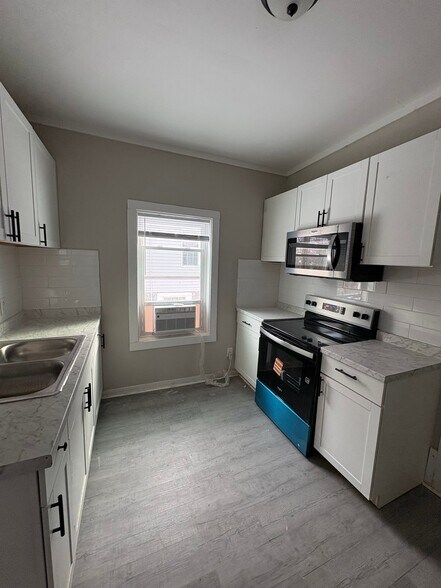 More Photos Of , High Point Multifamily For Sale