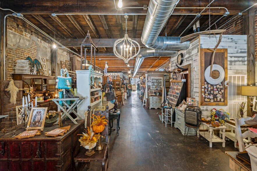 More Photos Of 119 S 3rd St, Smithfield Storefront For Sale