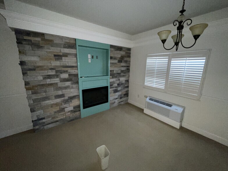 More Photos Of 1069 Klotz Rd, Bowling Green Medical For Lease