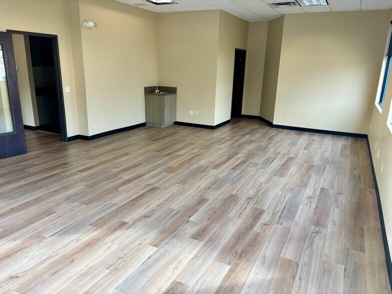 More Photos Of 2200 E Warm Springs Ave, Boise Medical For Lease