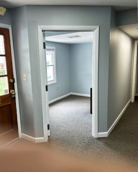 More Photos Of 235 Summer Rd, Boxborough Light Manufacturing For Lease