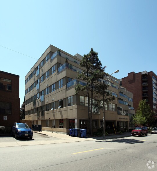 More Photos Of 111 Merton St, Toronto Apartments For Lease