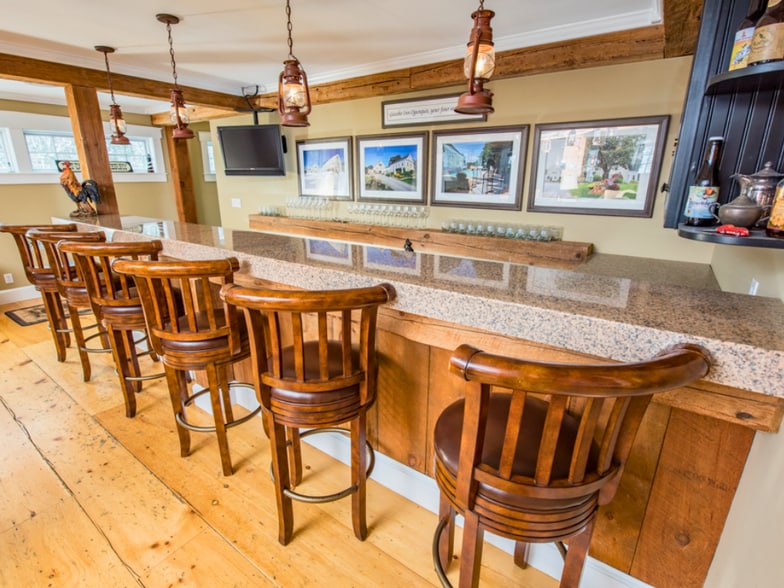 More Photos Of 571 Main St, Ogunquit Hospitality For Sale