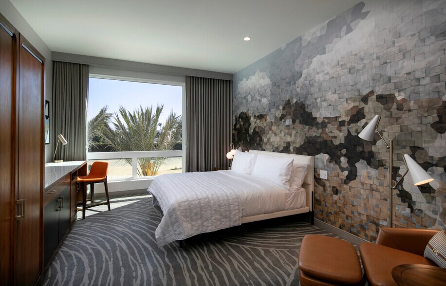 More Photos Of 130 W Huntington Dr, Arcadia Hotel For Sale