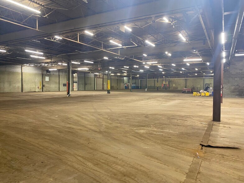 More Photos Of 4th & Pacific Ave @ Pacific Ave, West Pittston Warehouse For Sale