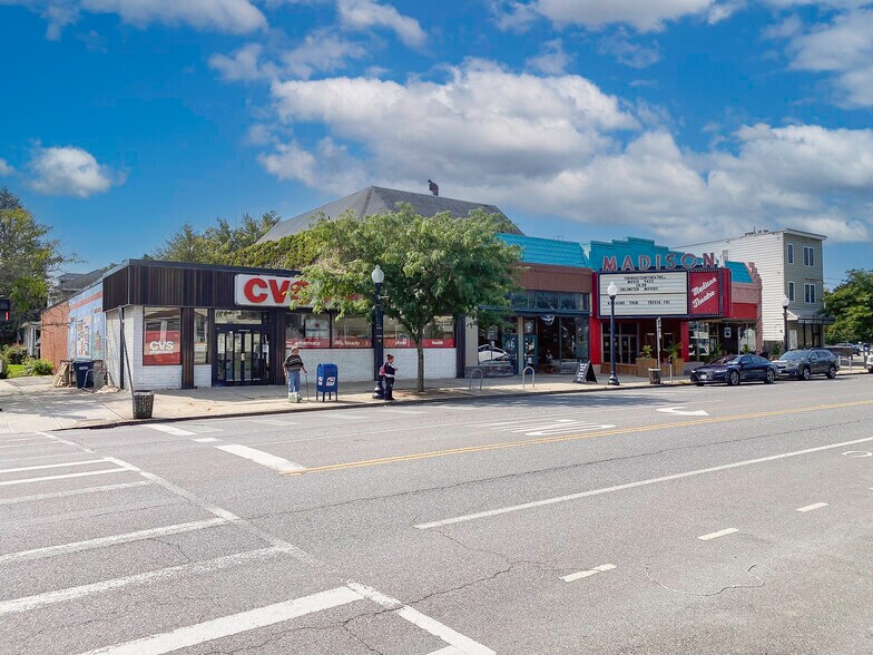 More Photos Of 1026 Madison Ave, Albany Convenience Store For Sale