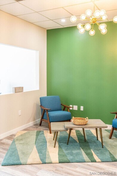 More Photos Of 1015 Chestnut Ave, Carlsbad Office For Sale